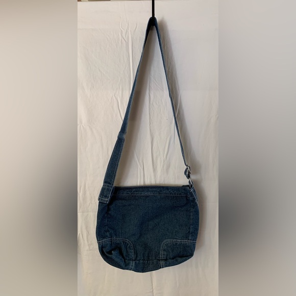 Upcycled denim crossbody or shoulder bag with adjustable strap - Picture 3 of 7
